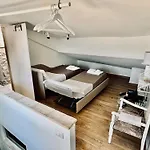 My Guest house 3*